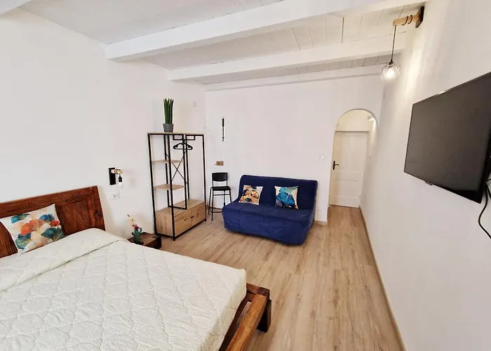 Domo Irma דירה אלגהרו